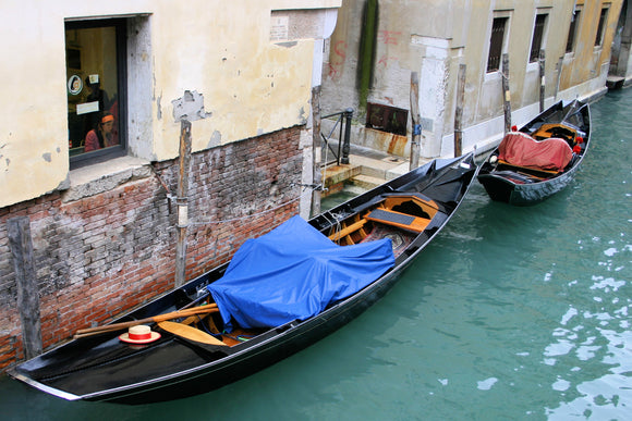 Venetian Gondola and Hat (Blank Card)